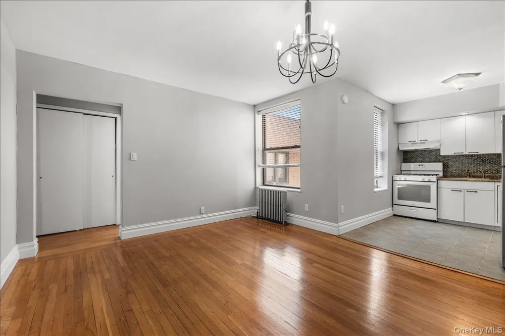 83-52 Talbot Street #6H Kew Gardens, NY 11415