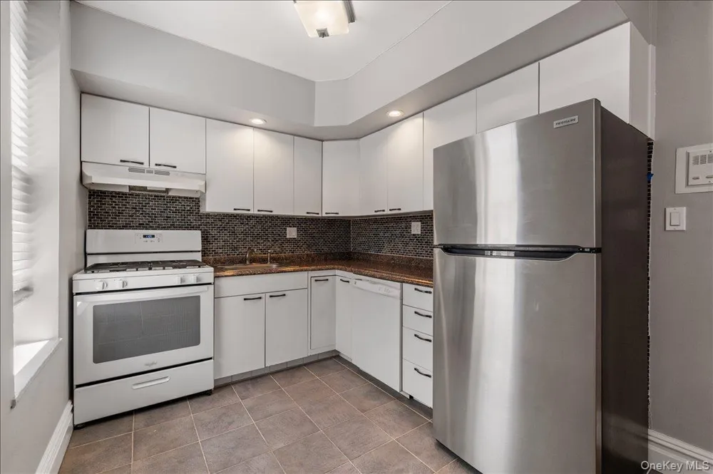 83-52 Talbot Street #6H Kew Gardens, NY 11415