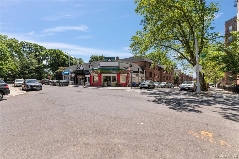 83-52 Talbot Street #6H Kew Gardens, NY 11415