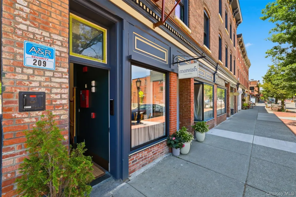 207 Main Street #5 Beacon, NY 12508