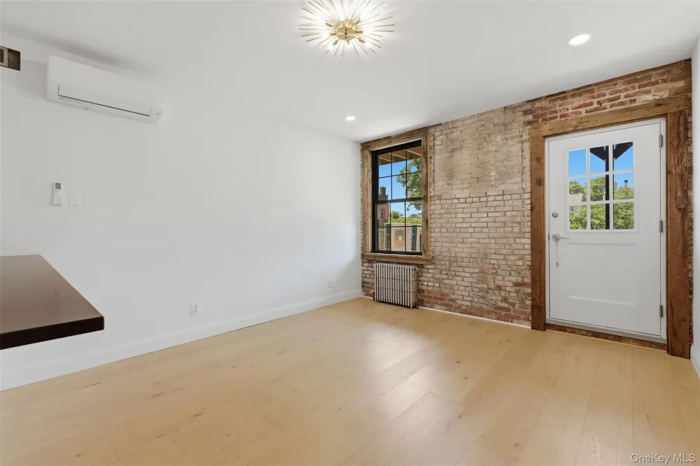 207 Main Street #5 Beacon, NY 12508