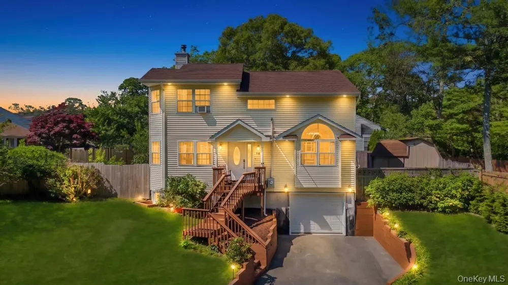 14 Cherry Road Rocky Point, NY 11778