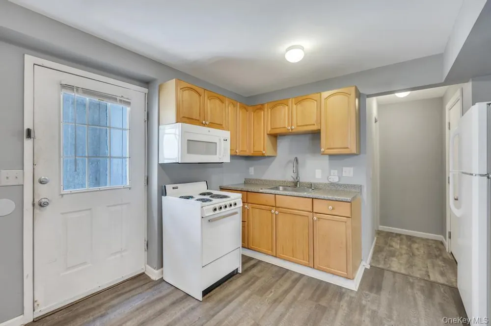 14 Cherry Road Rocky Point, NY 11778