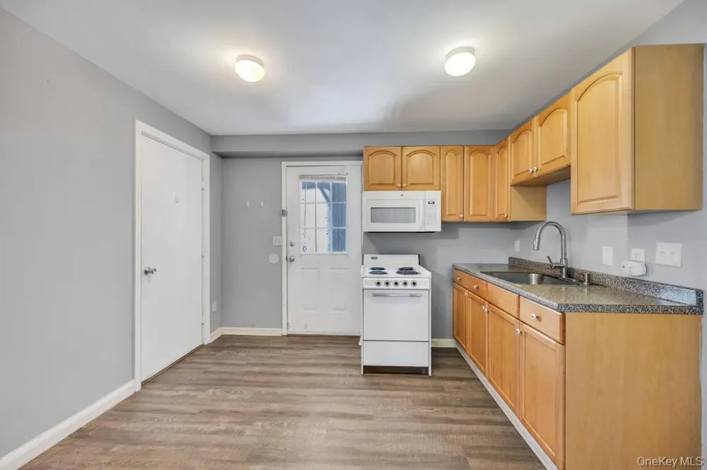 14 Cherry Road Rocky Point, NY 11778