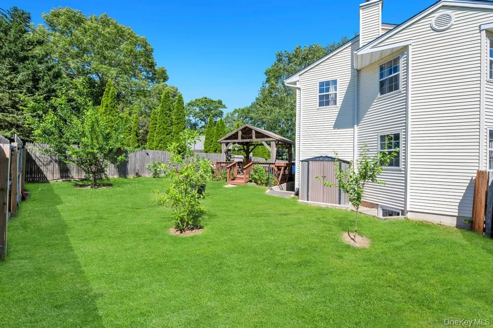 14 Cherry Road Rocky Point, NY 11778