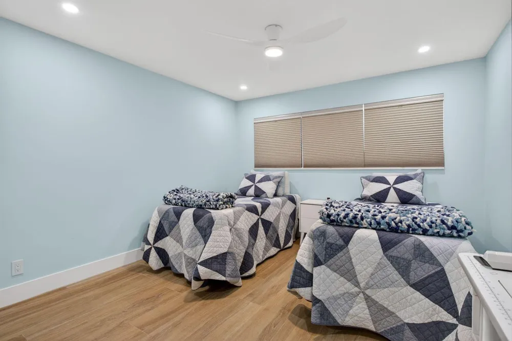 3100 NE 48th Court #214 Lighthouse Point, FL 33064