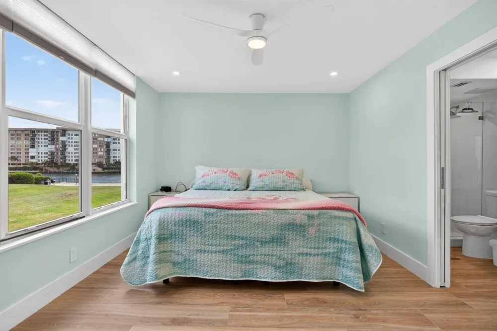 3100 NE 48th Court #214 Lighthouse Point, FL 33064