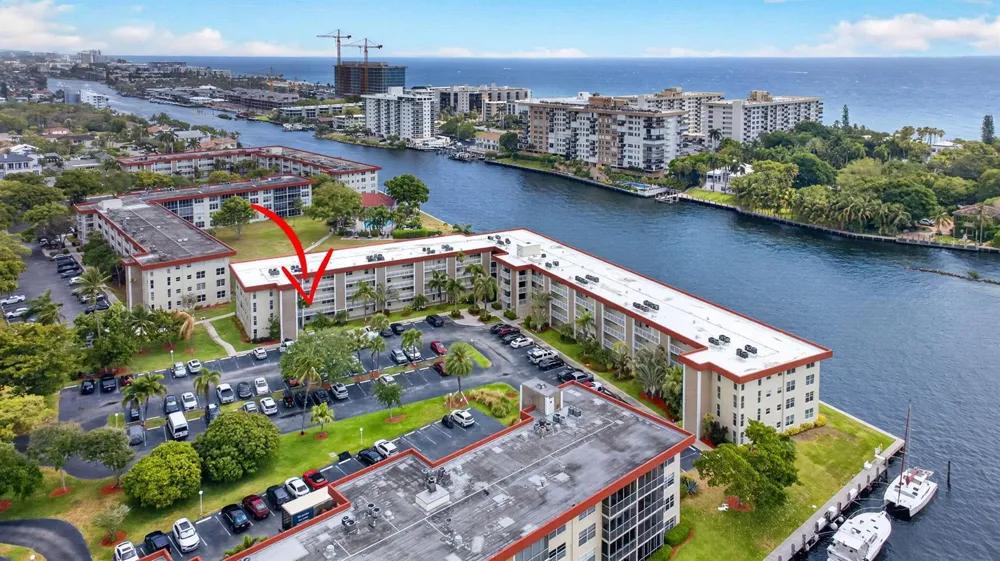 3100 NE 48th Court #214 Lighthouse Point, FL 33064