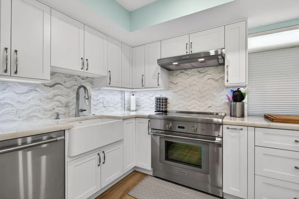 3100 NE 48th Court #214 Lighthouse Point, FL 33064