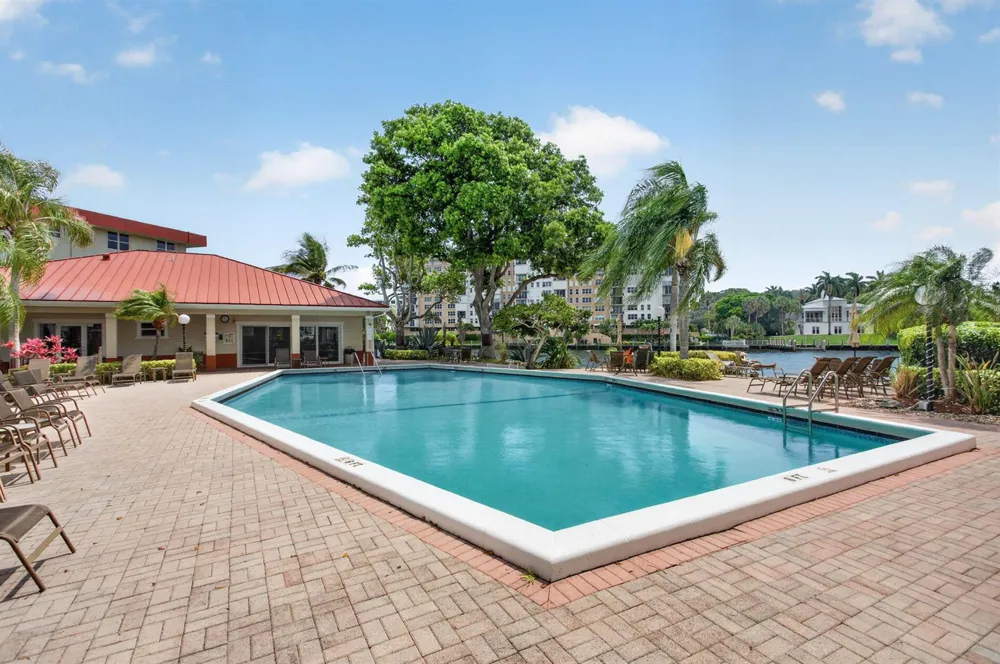 3100 NE 48th Court #214 Lighthouse Point, FL 33064