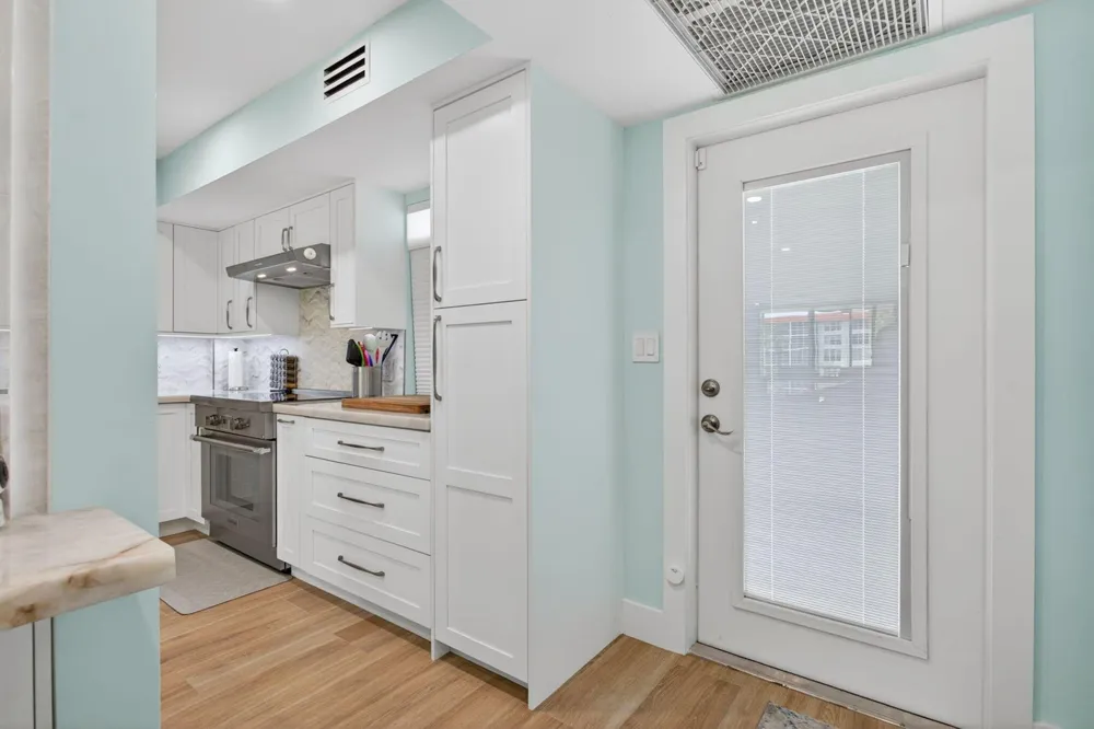 3100 NE 48th Court #214 Lighthouse Point, FL 33064