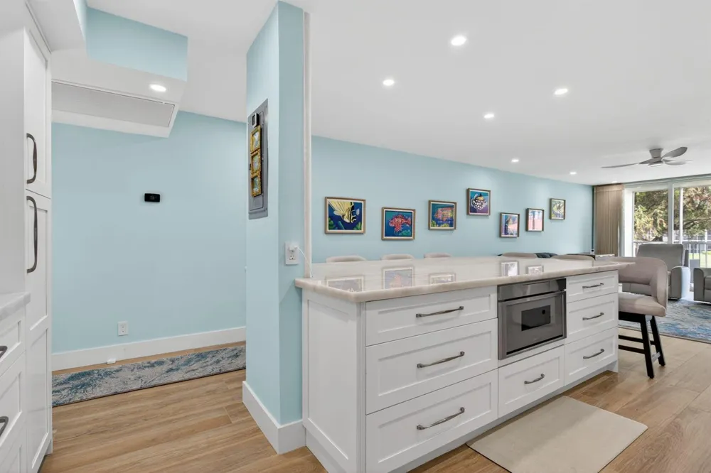 3100 NE 48th Court #214 Lighthouse Point, FL 33064