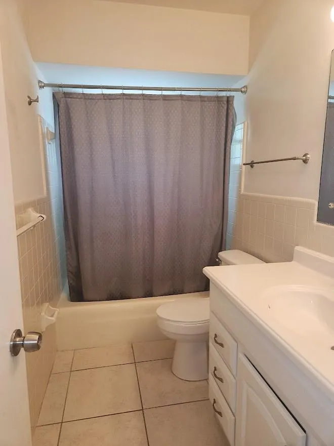 2940 NE 19th Terrace #South Side Lighthouse Point, FL 33064