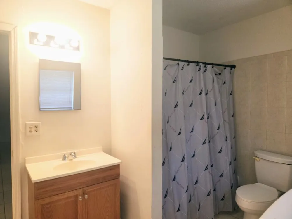 2940 NE 19th Terrace #South Side Lighthouse Point, FL 33064