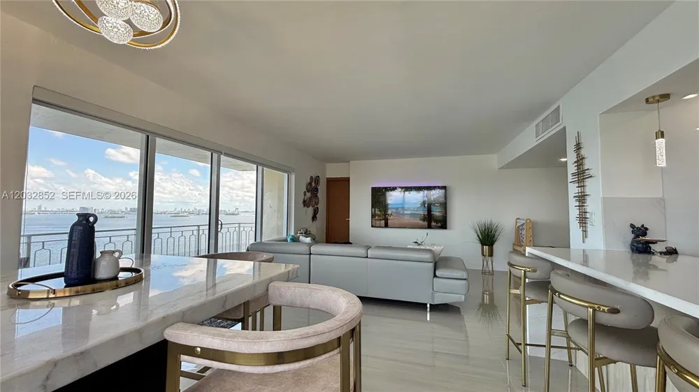 11111 NE Biscayne Blvd #16A Miami, FL 33181
