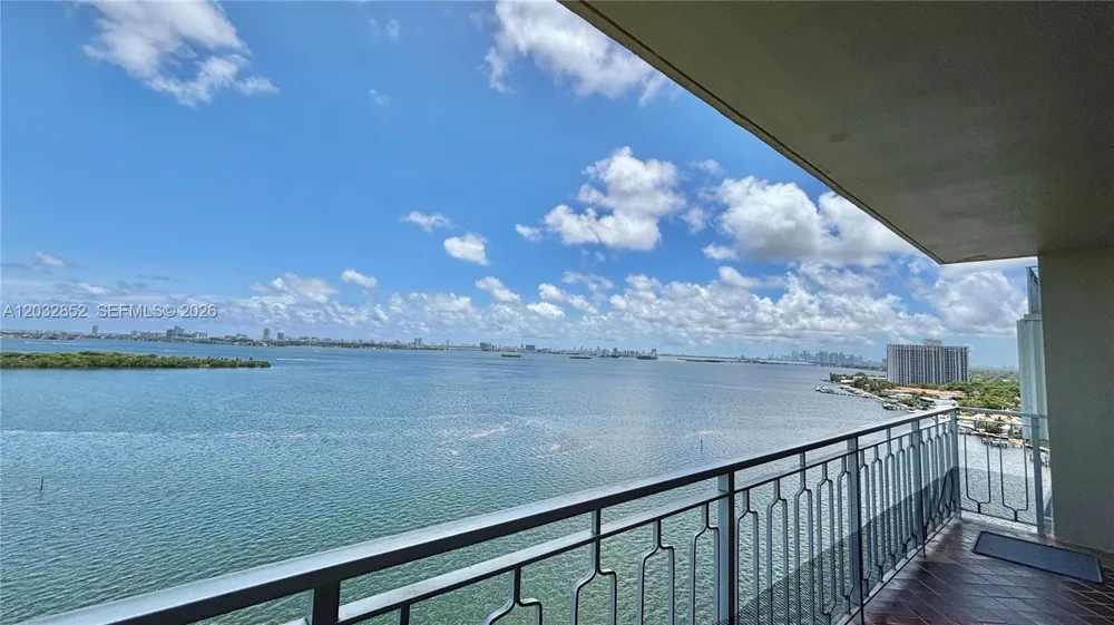 11111 NE Biscayne Blvd #16A Miami, FL 33181