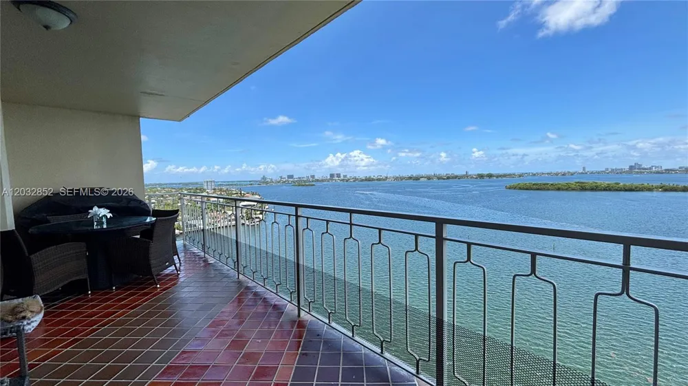 11111 NE Biscayne Blvd #16A Miami, FL 33181