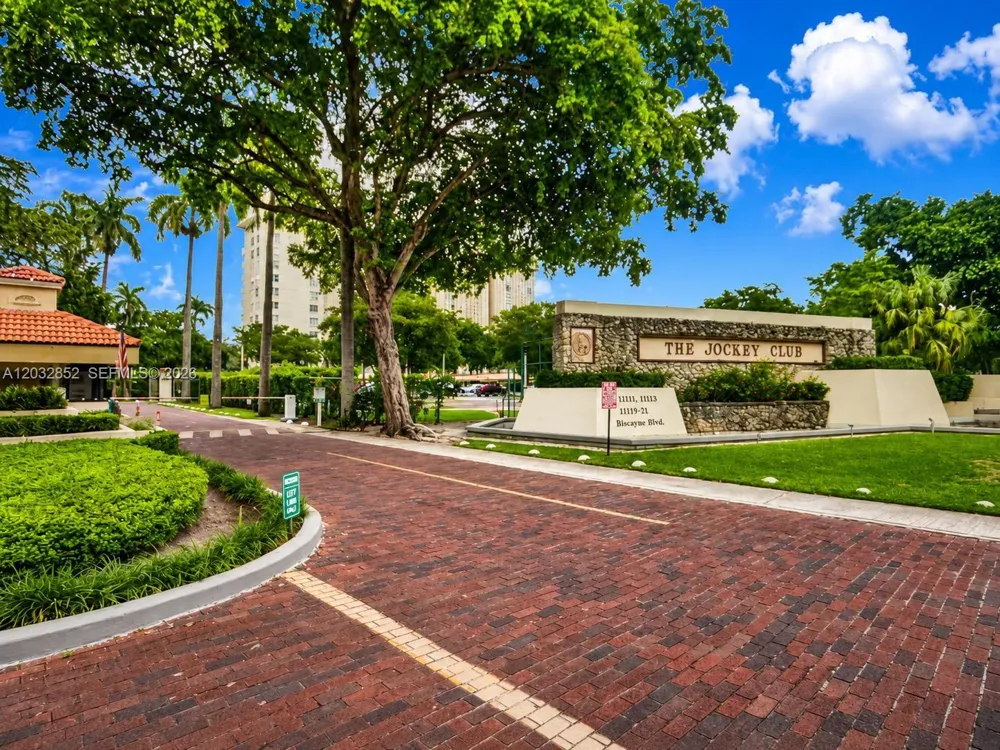 11111 NE Biscayne Blvd #16A Miami, FL 33181