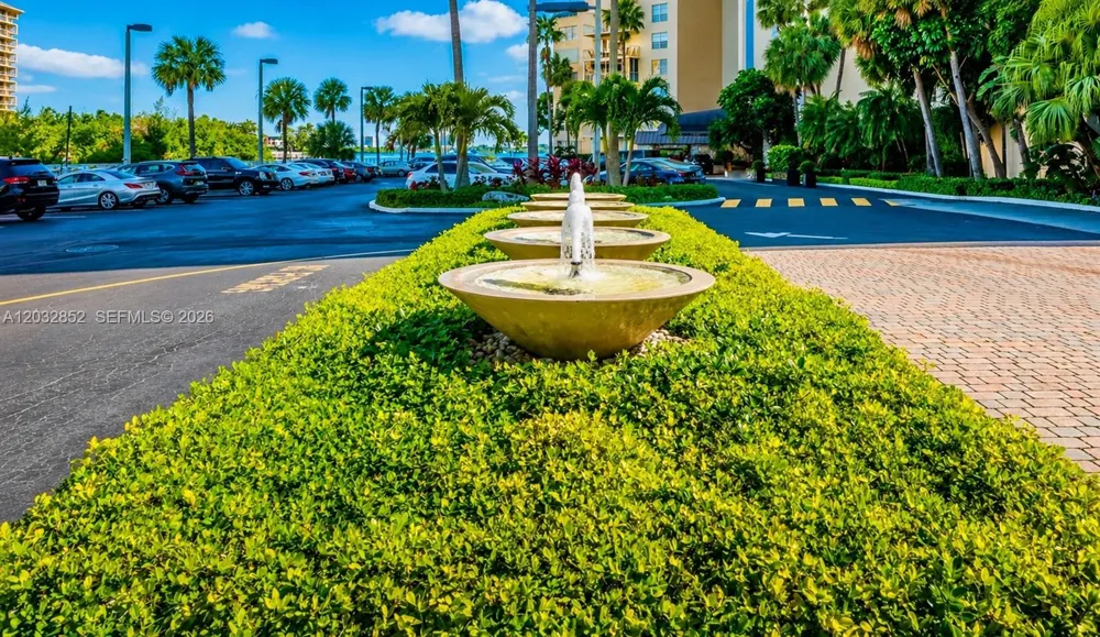 11111 NE Biscayne Blvd #16A Miami, FL 33181