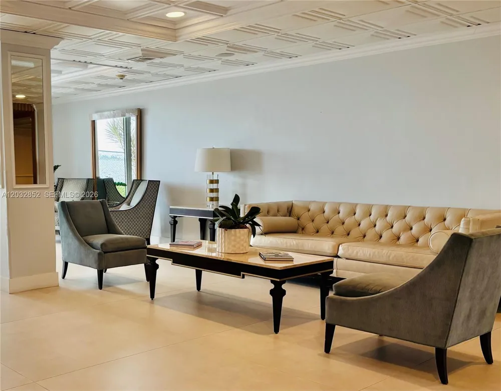 11111 NE Biscayne Blvd #16A Miami, FL 33181
