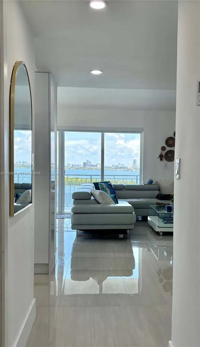 11111 NE Biscayne Blvd #16A Miami, FL 33181