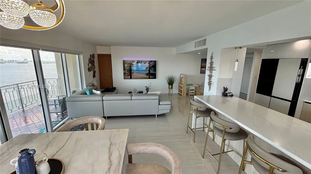 11111 NE Biscayne Blvd #16A Miami, FL 33181
