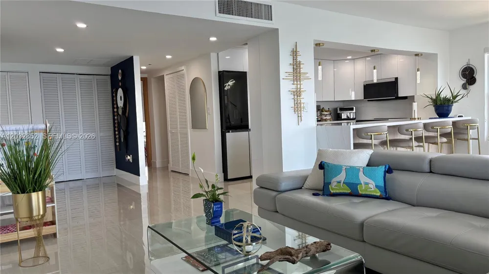 11111 NE Biscayne Blvd #16A Miami, FL 33181