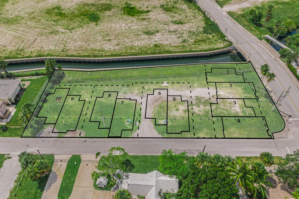 145 Kings Lane Fort Pierce, FL 34950