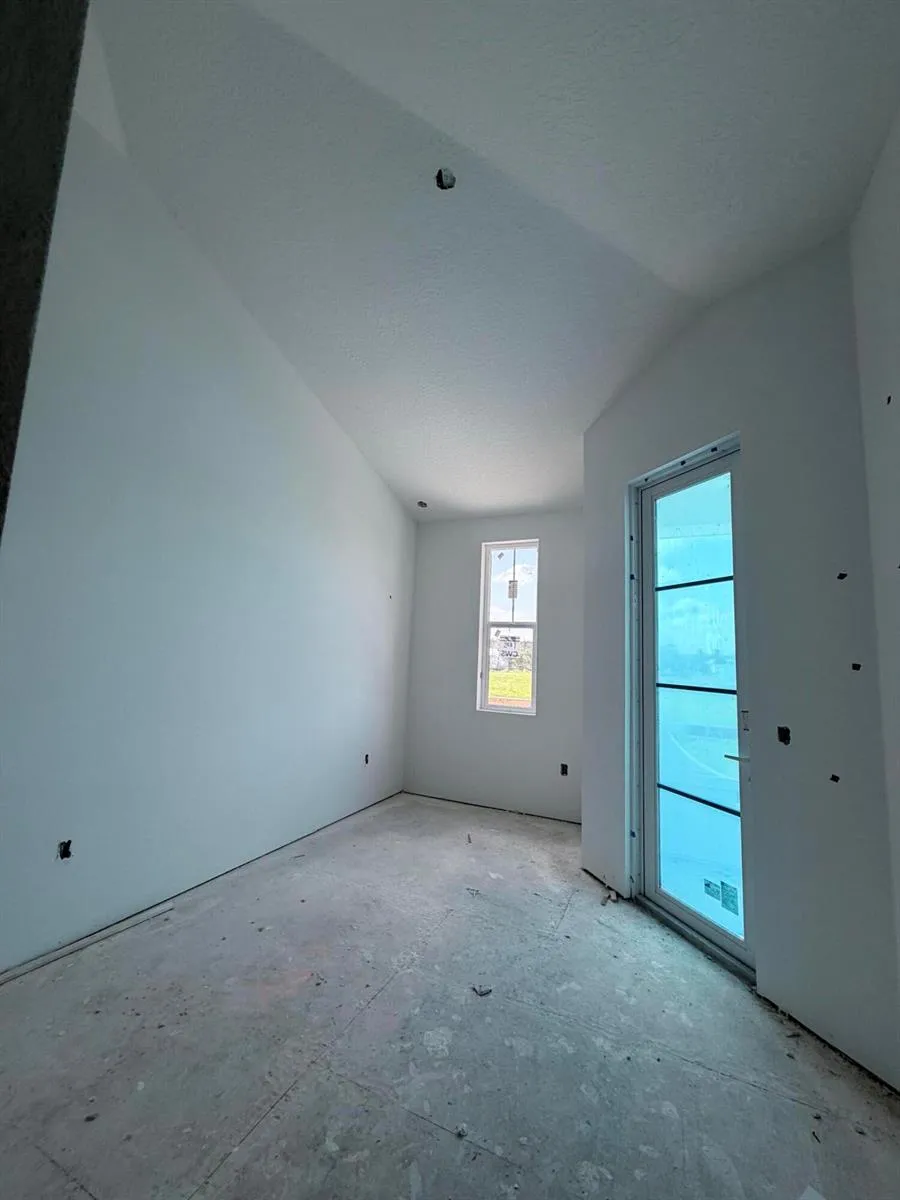 145 Kings Lane Fort Pierce, FL 34950