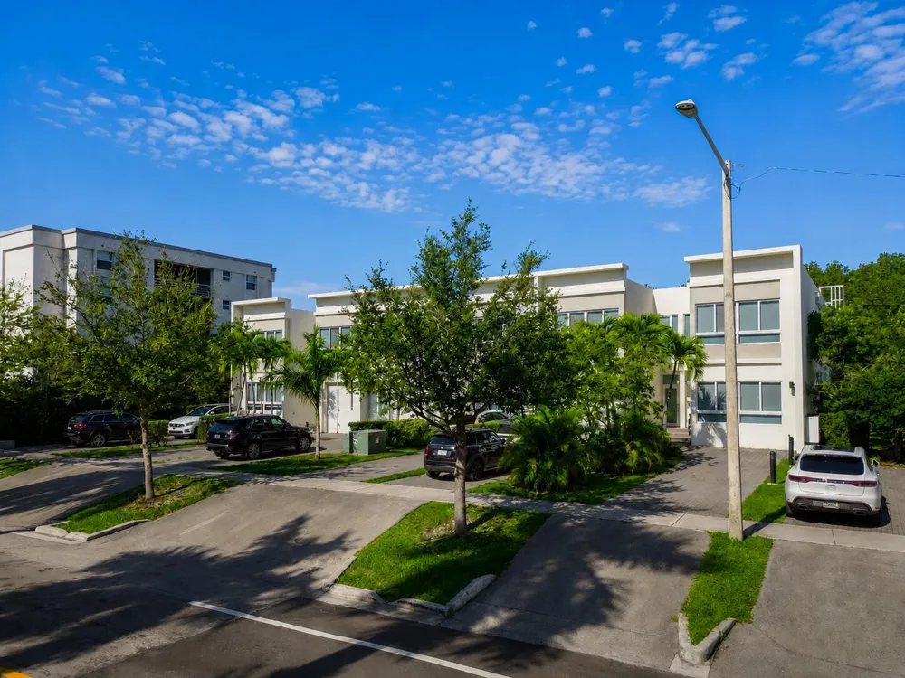 2461 NE 135th Street North Miami, FL 33181