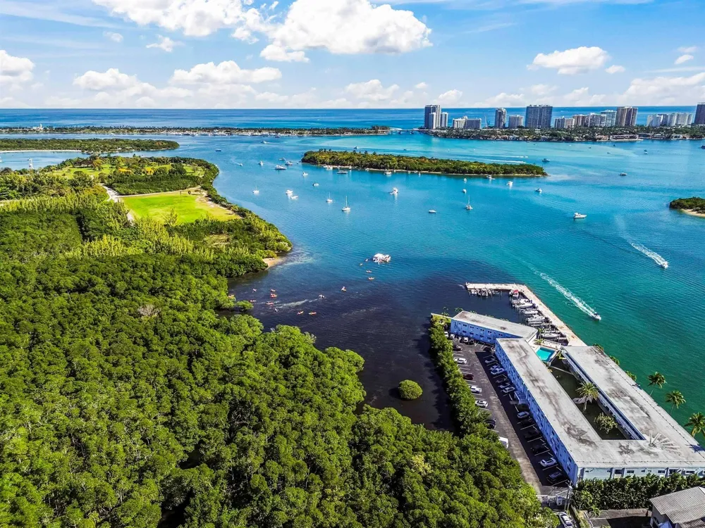 2461 NE 135th Street North Miami, FL 33181