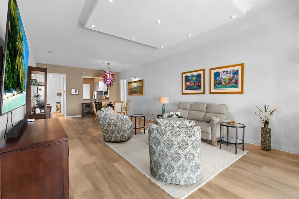 9 Harbour Isle Drive #102 Hutchinson Island, FL 34949