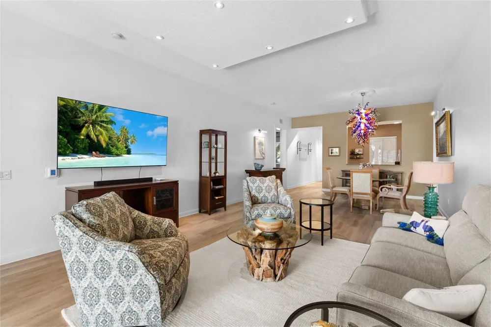 9 Harbour Isle Drive #102 Hutchinson Island, FL 34949