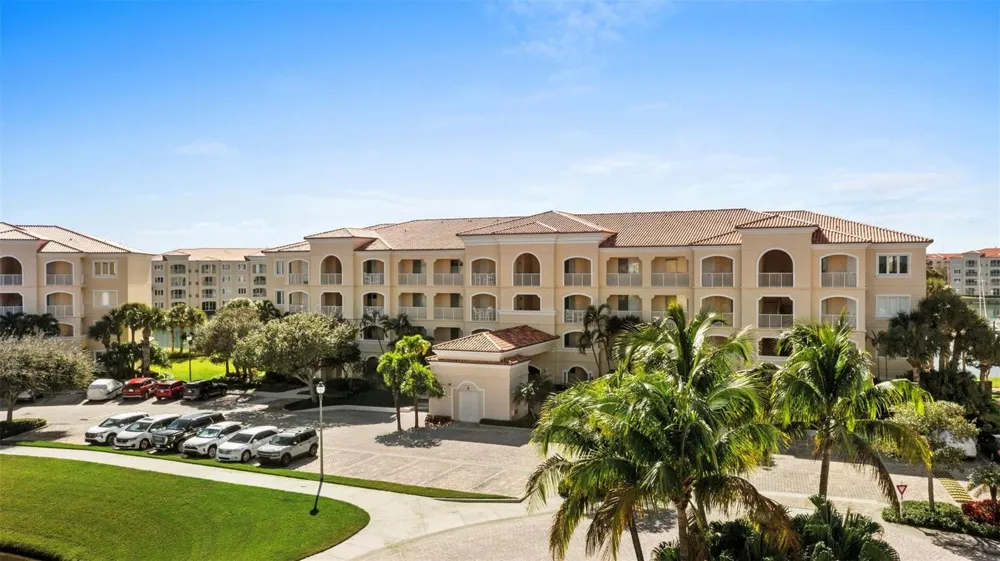 9 Harbour Isle Drive #102 Hutchinson Island, FL 34949