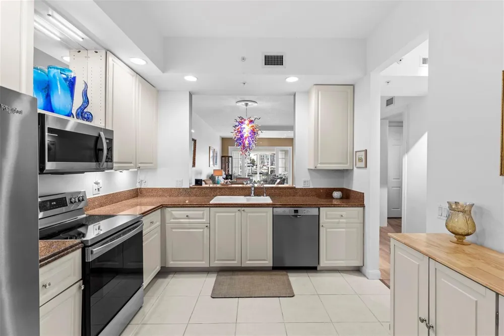 9 Harbour Isle Drive #102 Hutchinson Island, FL 34949