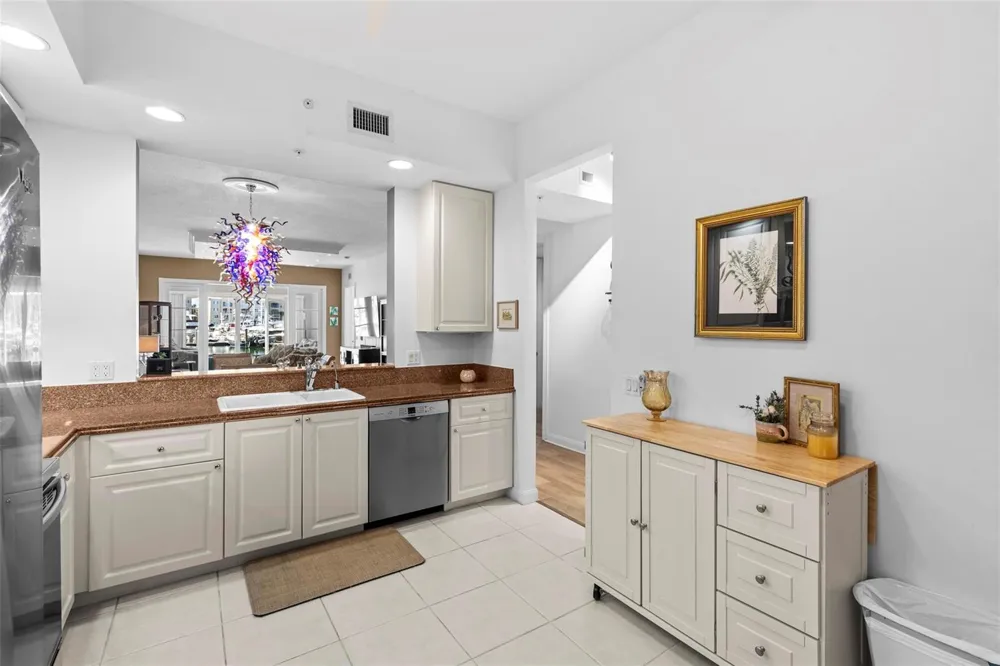 9 Harbour Isle Drive #102 Hutchinson Island, FL 34949