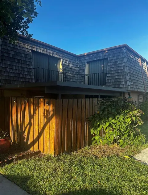 341 Lake Arbor Drive