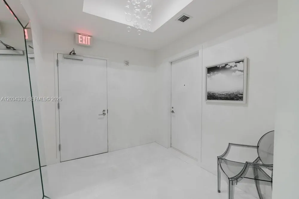 851 NE 1st Ave #2303 Miami, FL 33132