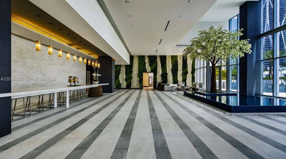 851 NE 1st Ave #2303 Miami, FL 33132
