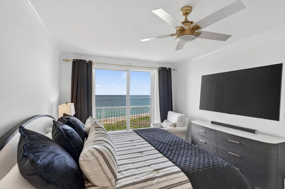 4180 Hwy A1a ##604 Hutchinson Island, FL 34949