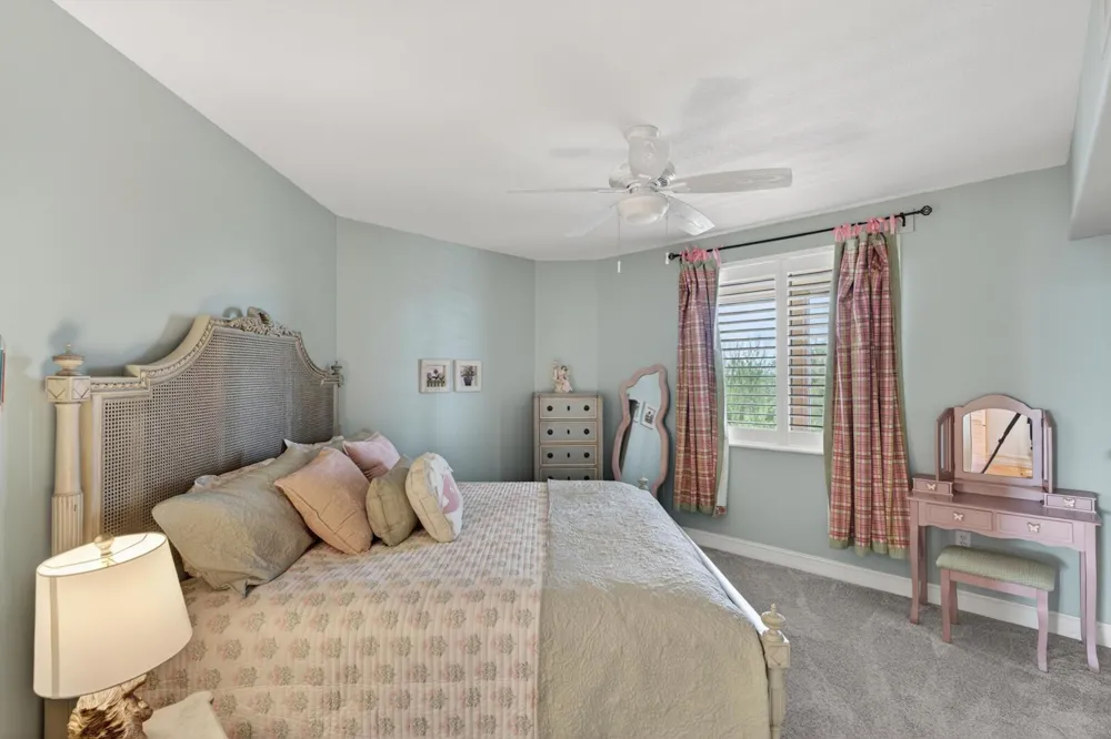 4180 Hwy A1a ##604 Hutchinson Island, FL 34949