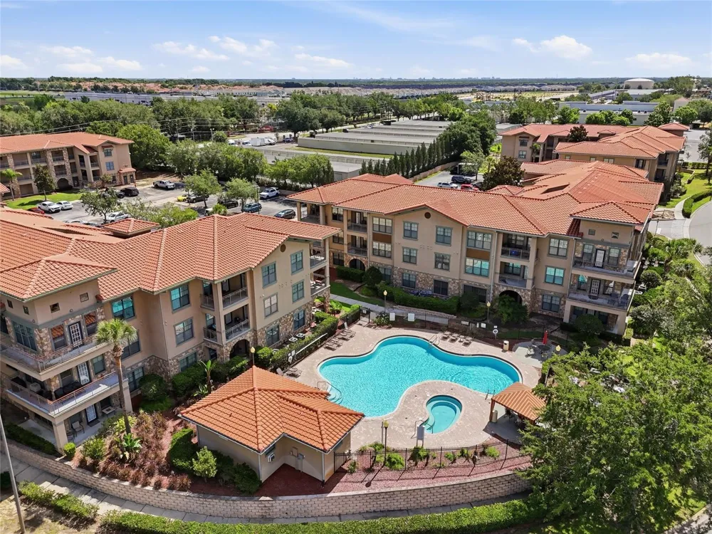 901 CHARO PARKWAY #717 Davenport, FL 33897