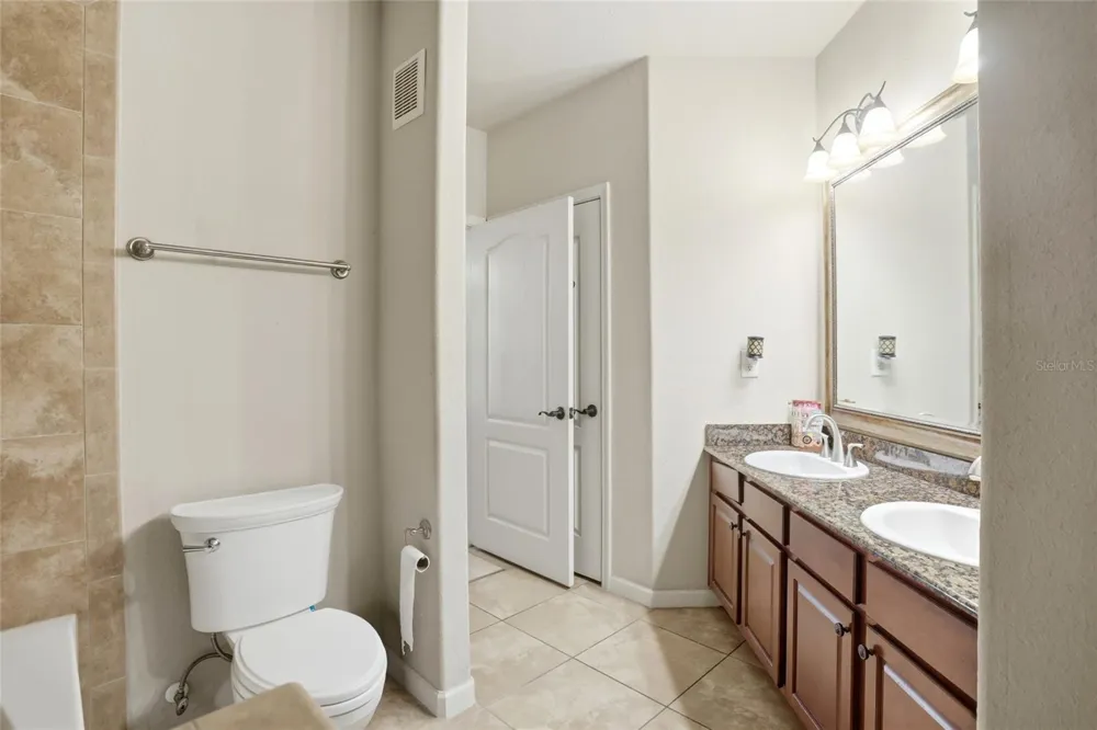 901 CHARO PARKWAY #717 Davenport, FL 33897