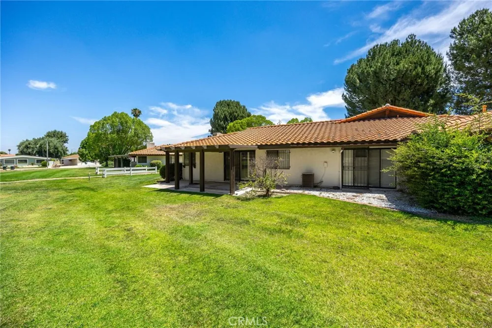 1229 Seven Hills Hemet, CA 92545