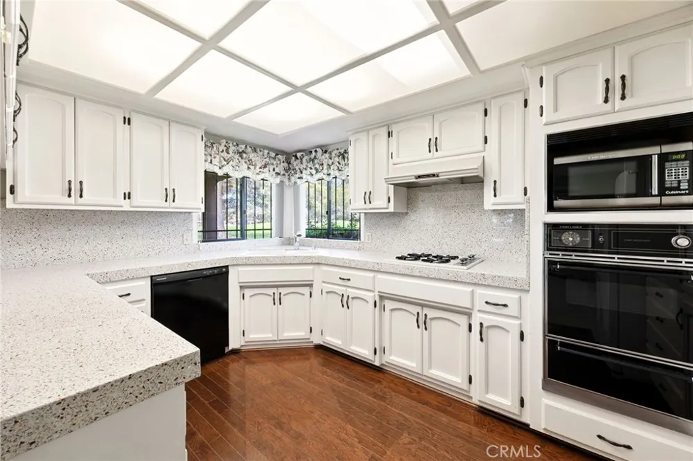 1229 Seven Hills Hemet, CA 92545