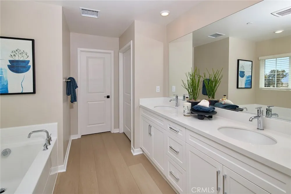 33535 Mission Trail #99 Lake Elsinore, CA 92530
