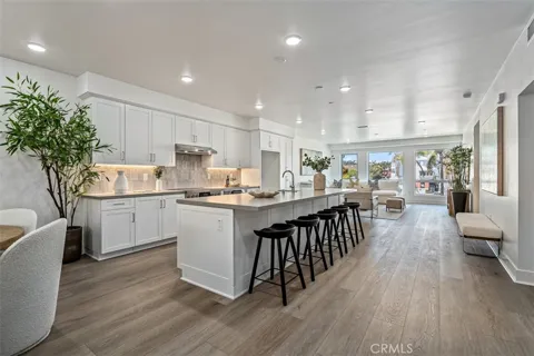 24722 Del Prado #302