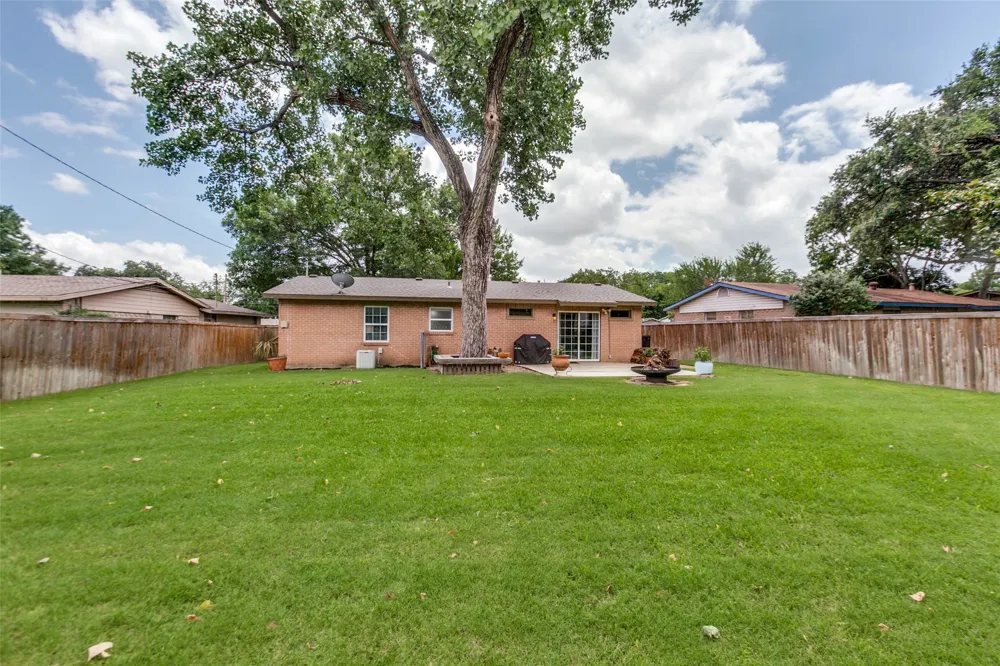 818 Wateka Way Richardson, TX 75080