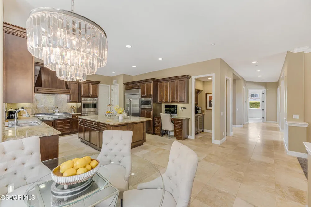 12376 Palmer Drive Moorpark, CA 93021