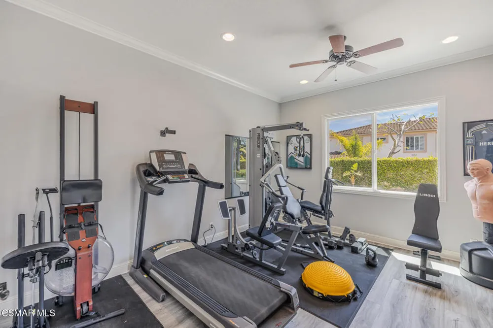 12376 Palmer Drive Moorpark, CA 93021